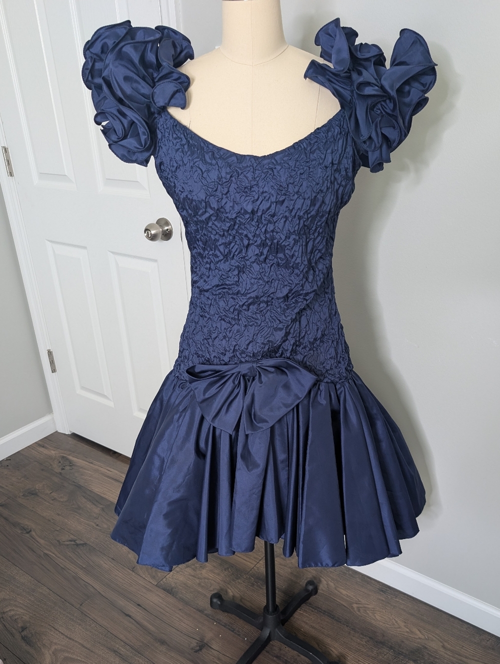 Narragansett 1980s Glam Prom Taffeta Navy‎ Dress Size 6